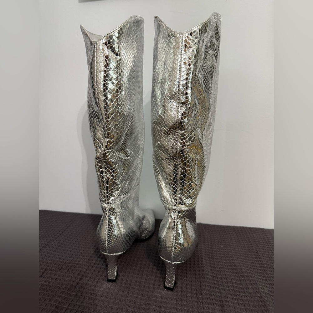 Metallic Silver Snake-Embossed Knee-High Boots Women’s 8 - Picture 10 of 14